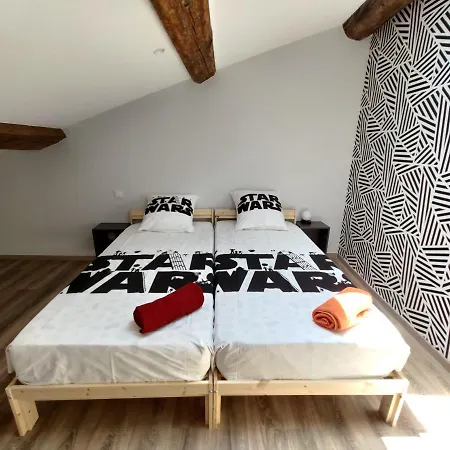 Colormix 3 Etoiles - 95m2 Plein Centre - Ensoleille Climatise Lägenhet *