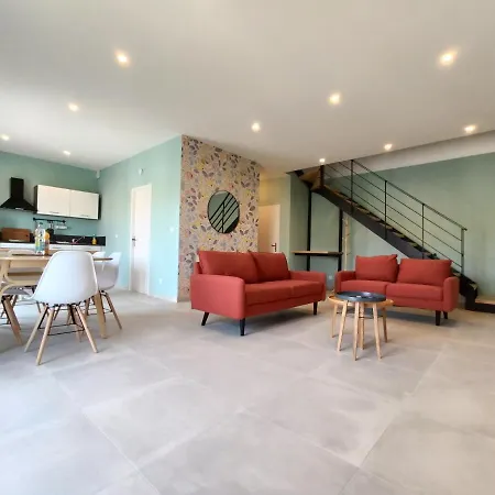 Colormix 3 Etoiles - 95m2 Plein Centre - Ensoleille Climatise *