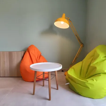 Colormix 3 Etoiles - 95m2 Plein Centre - Ensoleille Climatise Lägenhet *