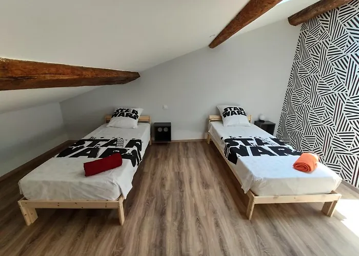 Colormix 3 Etoiles - 95m2 Plein Centre - Ensoleille Climatise * Mèze