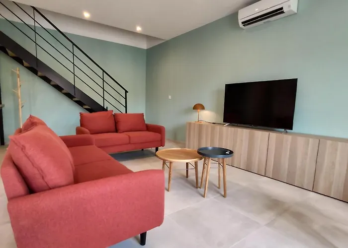 Colormix 3 Etoiles - 95m2 Plein Centre - Ensoleille Climatise Διαμέρισμα