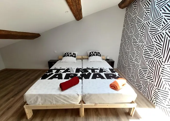 Colormix 3 Etoiles - 95m2 Plein Centre - Ensoleille Climatise Apartmán *