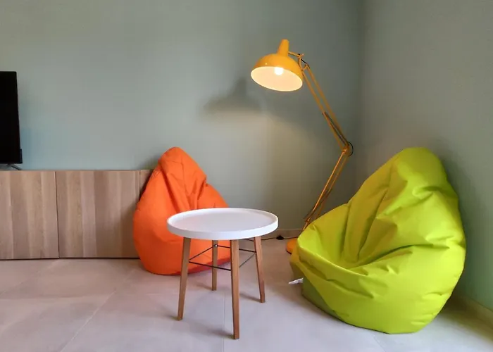 Colormix 3 Etoiles - 95m2 Plein Centre - Ensoleille Climatise Apartmán *